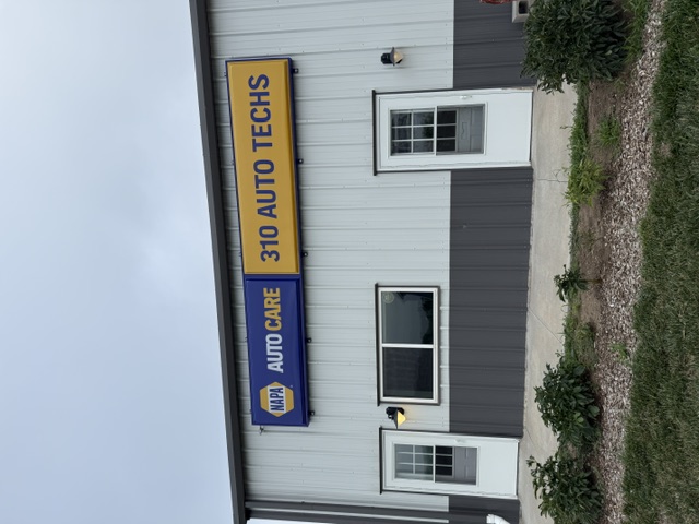 310 Auto Techs exterior — NAPA AutoCare Center in Murdock, NE